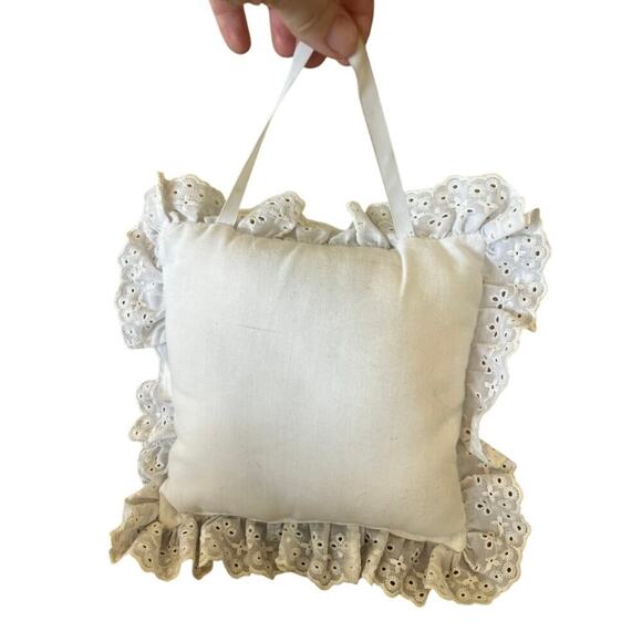 Quilted Grandma core Handstitched Pillow with goose and frilly edges 10x10 - Picture 2 of 5